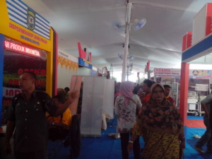 stand pameran (1)
