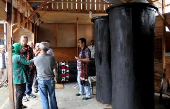 gordang sambilan raksasa