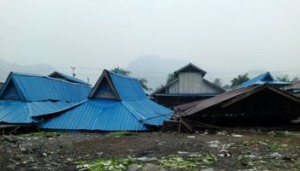 Angin Kencang Landa Madina, Pasar Sihepeng Rubuh