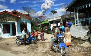 Ratusan Korban Sinabung Ngungsi ke Langkat