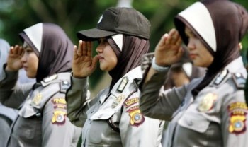 Diizinkan Berjilbab, Polwan: Alhamdulillah