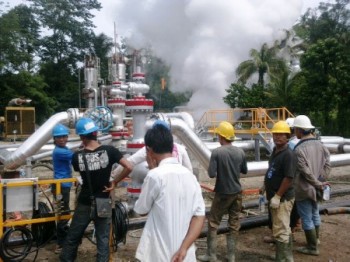 Sumur Bor Panas Bumi Sarulla Meledak