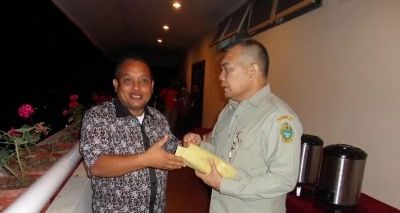 Pemkab Madina Bantu Pengungsi Sinabung