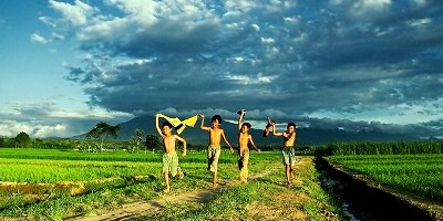 Kepdes dan Aparat Desa Akan Dapat Gaji Tetap dan Dana Tunjangan