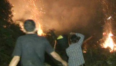 Kebakaran Perkebunan Terus Meluas, 25 Rumah Penduduk Terbakar