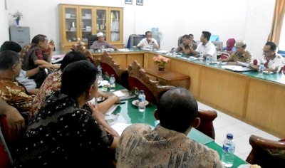 Komisi II DPRD Loyo Berhadapan Dengan PTPN IV