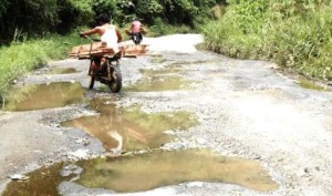 Jual Beli Paket Proyek Penyebab Bangunan Pemerintah Amburadul