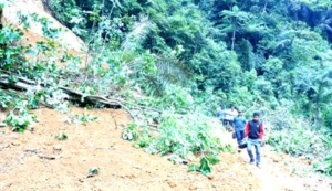 Jalan Longsor, 9 Desa di Ulu Pungkut Sempat Terisolasi