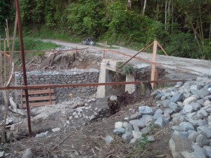 pembangunan jembatan di sidaing