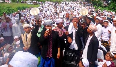 Santri Musthofawiyah demo