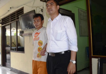 Ayah Gauli Putri Kandung