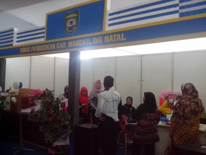 stand pameran (3)