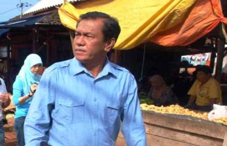 Ayah Bupati yang Dibekuk KPK itu Sosok Pendiam