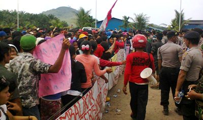 Merasa Hak-hak Dikangkangi, Karyawan PT.RMM Unjukrasa