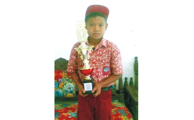 Juara Cerdas Cermat Itu Ternyata Jalan Kaki 3 Km ke Sekolah