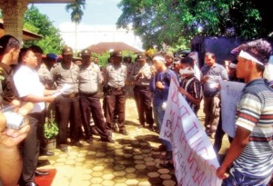 Format Pusi Demo di Kejaksaan Cabang Sibuhuan