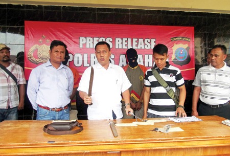 3 Perampok Didor, 4 Lagi Melenggang