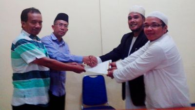 Pasangan Yusuf-Imron bersama Ketua dan Sekretaris DPD PKS Madina