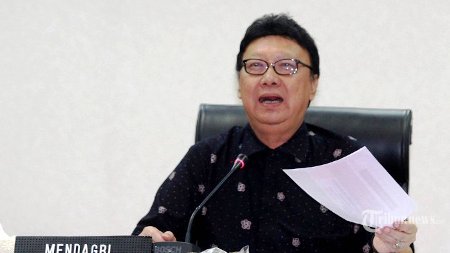 Mas Tjahjo Ancam Pecat Pejabat Daerah tak Netral