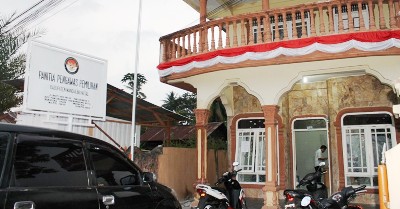 Panwaslu Madina Akan Tertibkan Baliho Calon Bupati