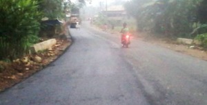 Jalan Simpang Gambir-Sumbar Diperbaiki