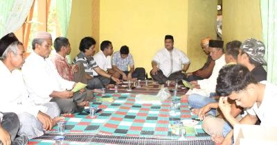 Miswaruddin Daulay bersama masyarakat Gunung Manaon