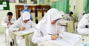 Pelajar SMP Negeri  4 Kotanopan