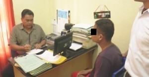 ML di hadapan penyidik Polres Madina