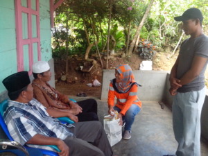 PT SMGP Bagikan Sembako Kepada Anak Yatim dan Lansia