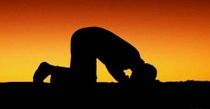sujud taqwa ilustrasi