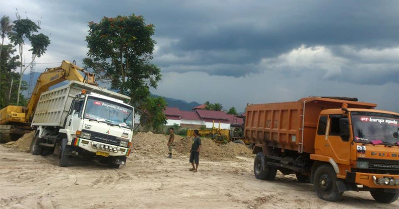 Pematangan lahan relokasi Pasar Baru Panyabungan