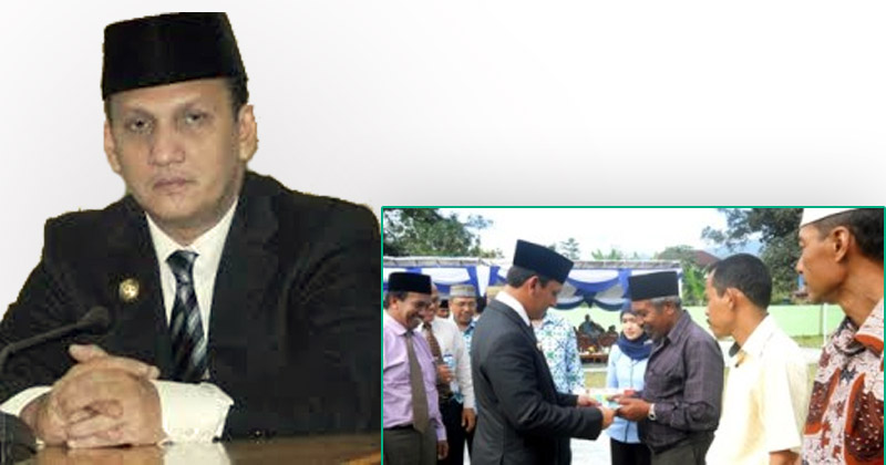 Hidayat Batubara dan penyerahan beasiswa