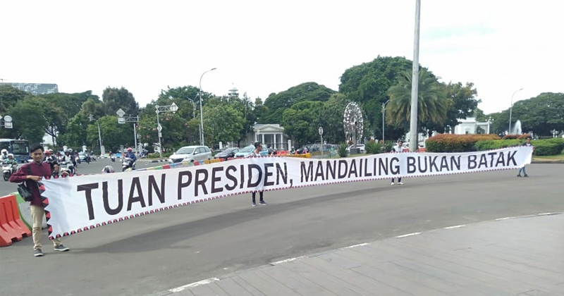 Protes warga Mandailing kepada Presiden Jokowi