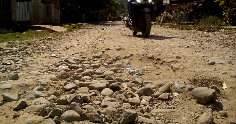 badan jalan di titik Desa Huta Bargot Dolok