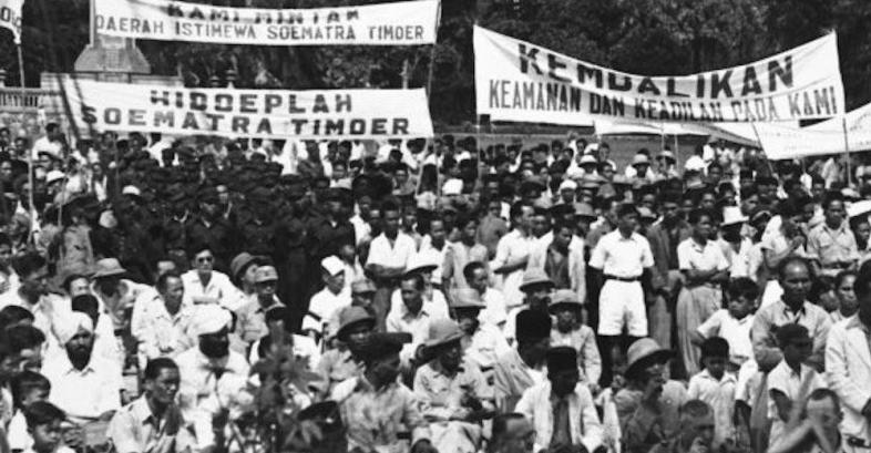 Wali Negara Sumatera Timur mengunjungi Pematangsiantar. Foto Tropenmuseum.
