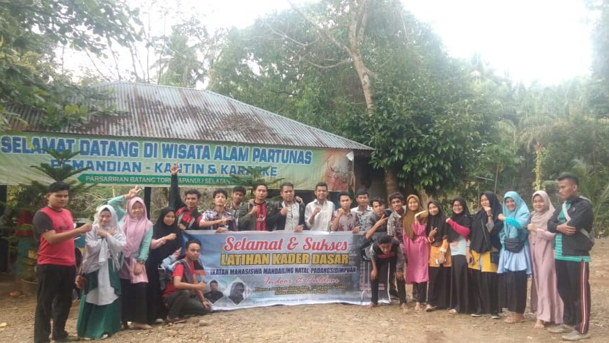 Di sela kegiatan kaderisasi IMMAN Padangsidimp