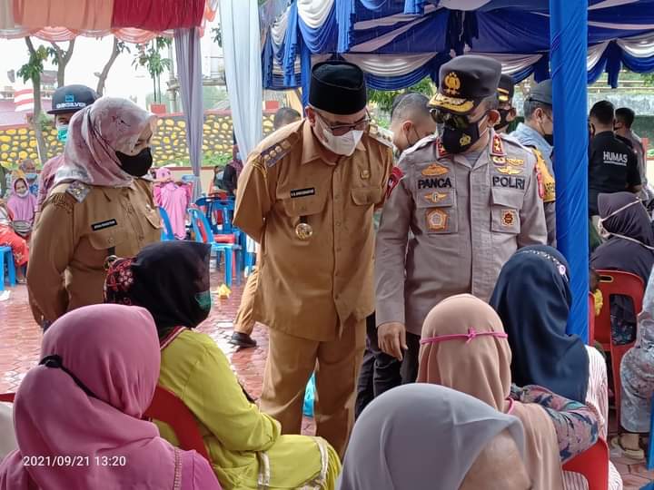 Kapoldasu Tinjau Vaksinasi di MAN 3 Madina