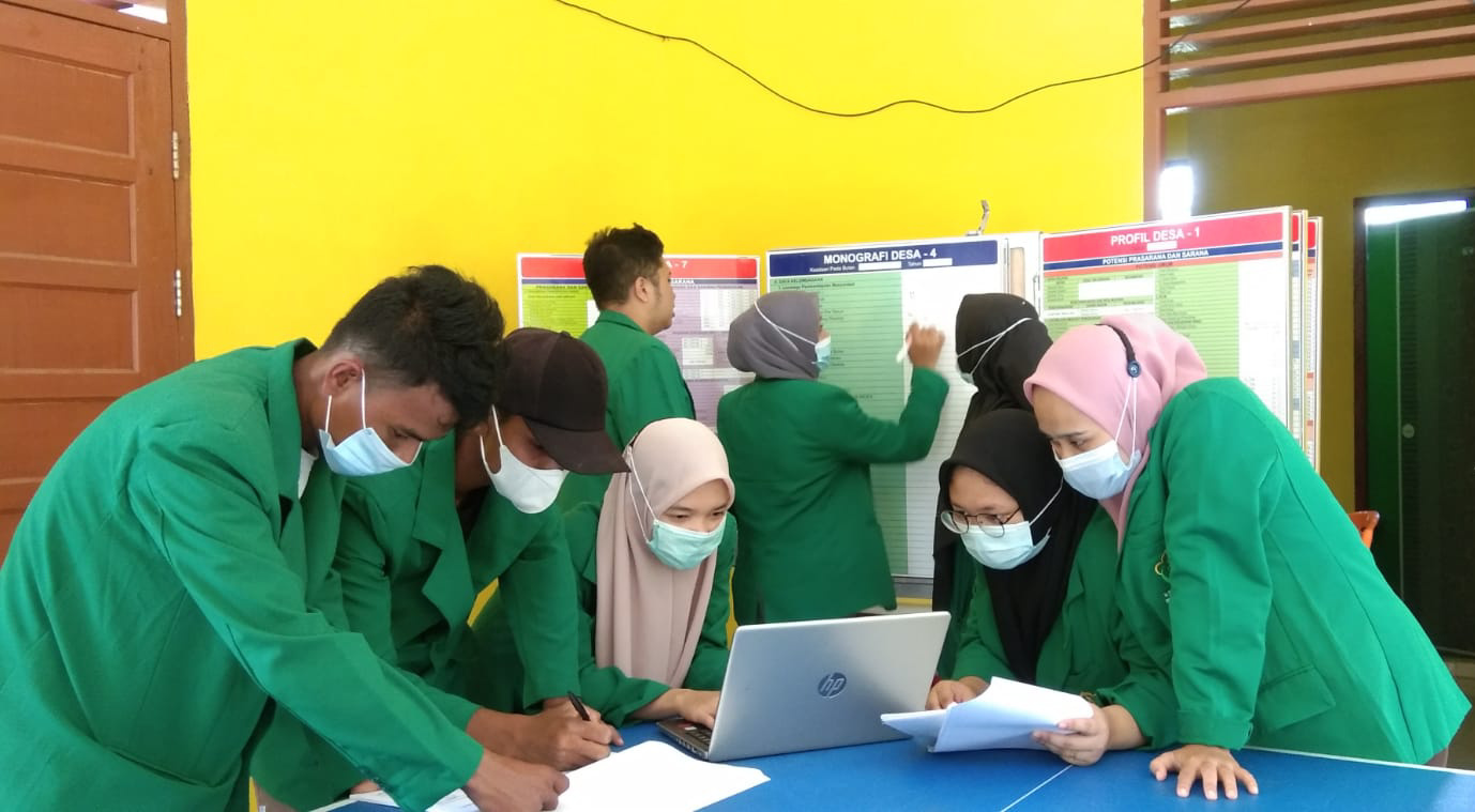 Mahasiswa Unimal dan Desa Aek Bargot Perbarui Profil Desa