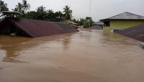 Hutarimbaru Tenggelam, Warga Mengungsi ke Perbukitan