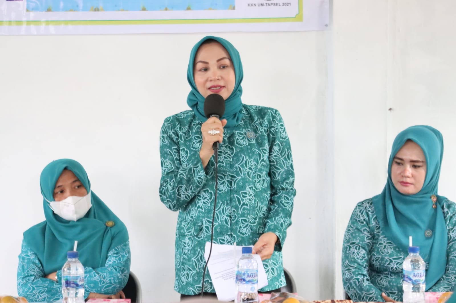 Masuk Kategori Desa Rawan Pendidikan dan Ekonomi, Ketua TP PKK Kunjungi Desa Bange Nauli