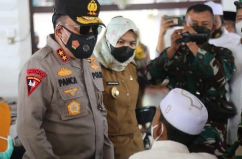 Wabup Atika: Keberadaan TNI-Polri Esensial dalam Pencapaian Vaksinasi