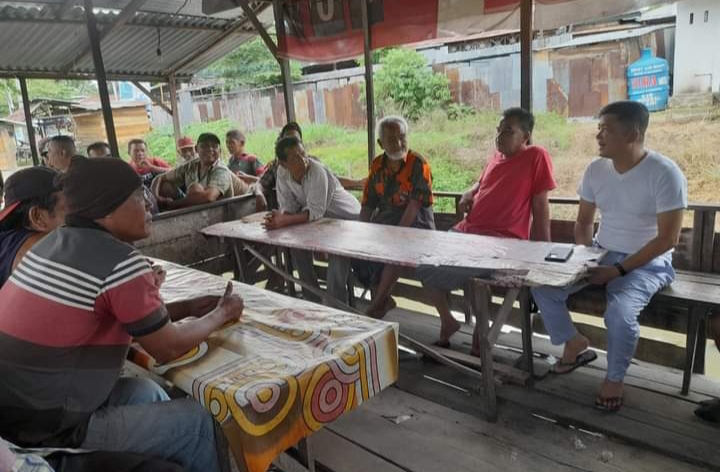 Rutinitas Ketua DPRD Madina Jelang Lebaran: Berbagi Rezeki dengan Penarik Becak