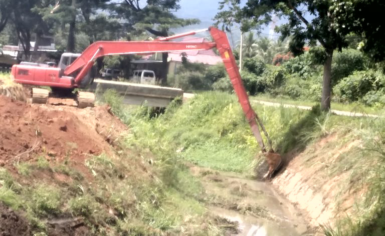 BWS Sumatera II Dinilai Lamban Keruk  Irigasi Batang Gadis, Petani Kecewa