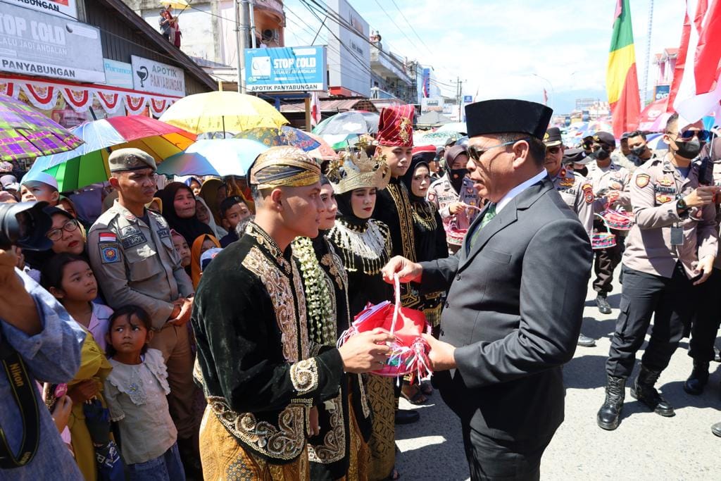 Karnaval Meriahkan Perayaan HUTRI di Madina