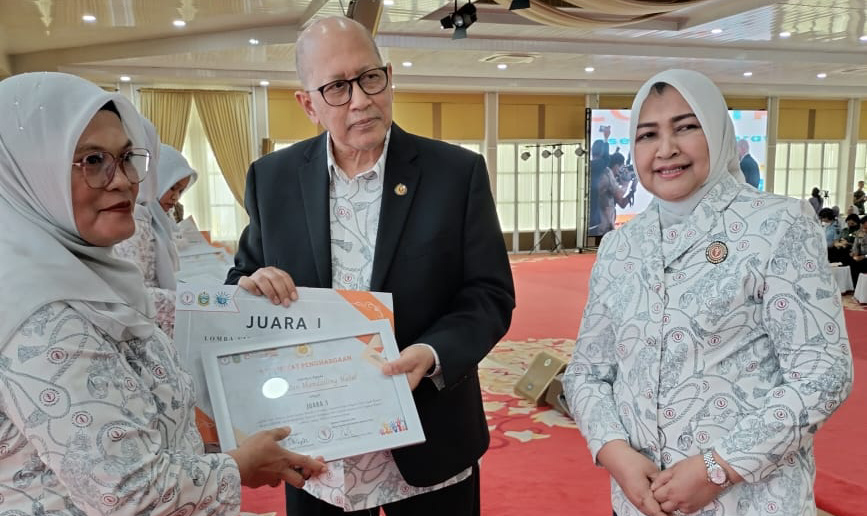 Madina Juara I Lomba Video Edukasi Kanker