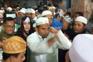 Malam Tadi, Tiga Habib Isi Acara Tablik Akbar di Masjid Al Munawaroh Panyabungan III