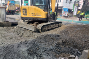 Drainase Jalan Negara Pasar Lama Penyebab Banjir Mulai Diperbaiki