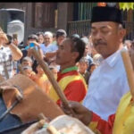 Sipullah Ternyata Lihai Menabuh Udong-Kudong