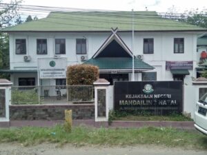 Gedung-Kejaksaan-Negeri-Mandailing-Natal-di-Jalan-Willem-Iskander-Aek-Galoga-Panyabungan-768x576