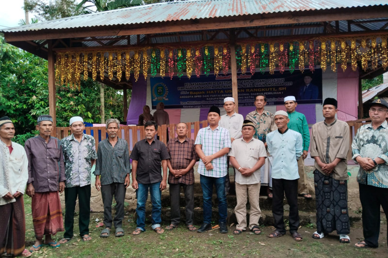 Saat Reses Anggota DPRD, Warga Longat Minta Perbaikan Jalan dan Bangunan Bronjong